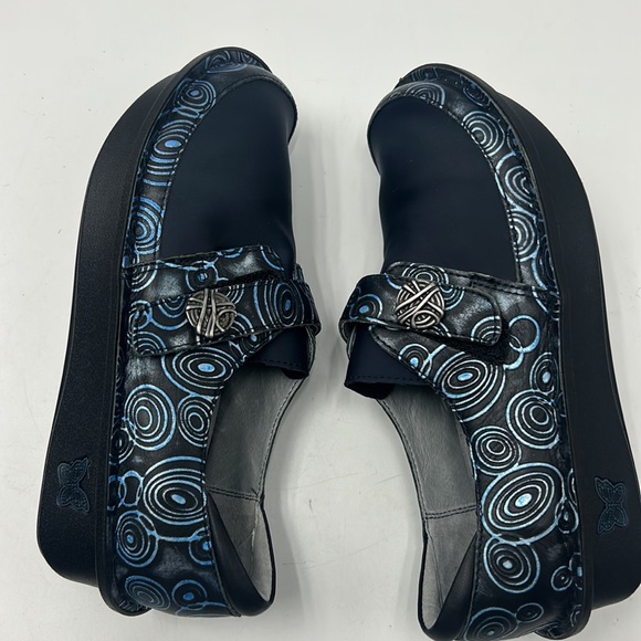 ALEGRIA DEN WOMEN SIZE 37 CLOGS LEATHER NAVY BLUE - Picture 6 of 11